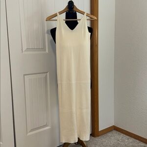 Sleeveless Cream Midi knit Dress